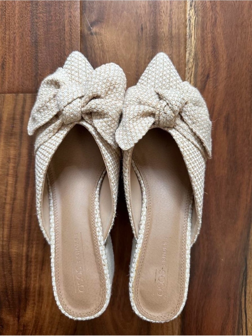 ASOS Cream Pointed-Toe Bow Mule Flats